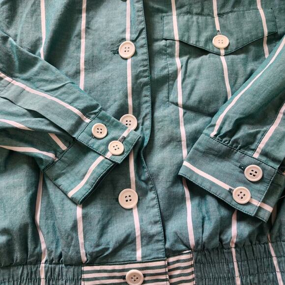 Evan-Picone White Striped Green Cropped Size 6 Small - Picture 8 of 9